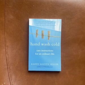 Hand wash cold - Care instructions for an ordinary life